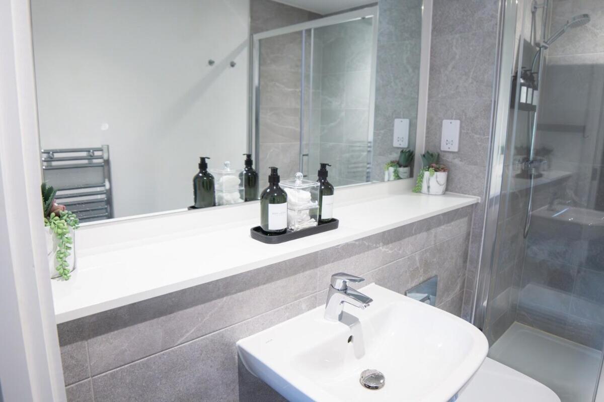 Luxury Mcr 2Bed,2Bath Apartment- Central Location! Manchester Buitenkant foto